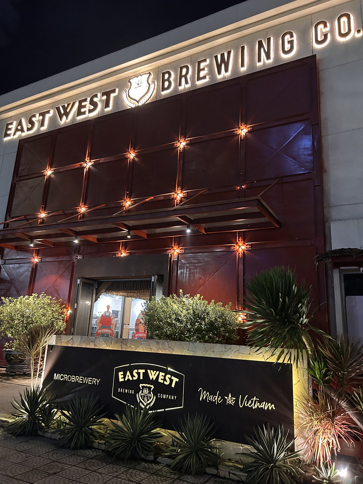 East West Brewing Company in Đà Nẵng